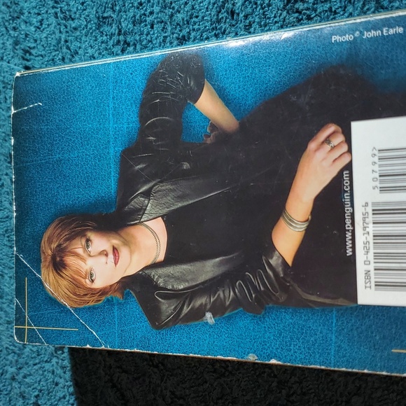 Divided in death book - Picture 2 of 4